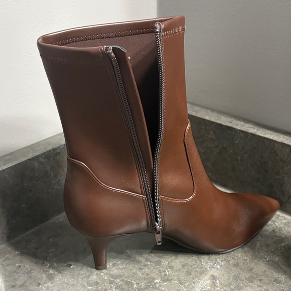 Dolce Vita Brown Heeled Ankle Boots - Picture 12 of 15